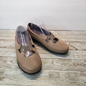 SAS Womens Sz. 9 Tan Suede Criss Cross San Antonio Shoe Sandals Brown/ Tan Nice!